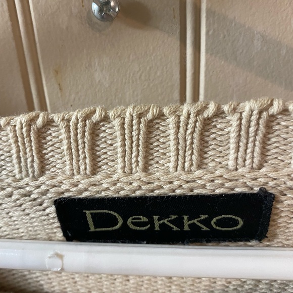 Men’s cream sweater. Great condition, worn only a couple of times. - Picture 4 of 4